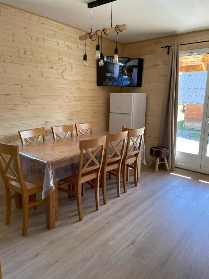 Chalet La Joue Du Loup เลอเดโวลุย ภายนอก รูปภาพ